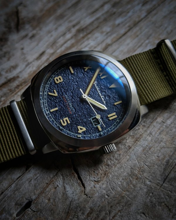 Good Options For A Khaki Field