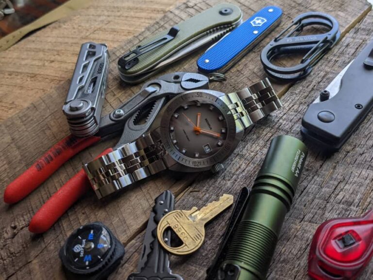 Benrus Orbit Robot Skindiver Watch Review | A Nostalgic Ode to the ’70s