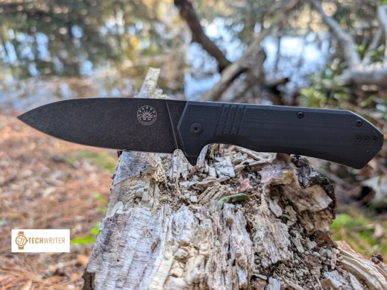 Off Grid Stinger XL Review – A Folding Broadsword That Actually Works